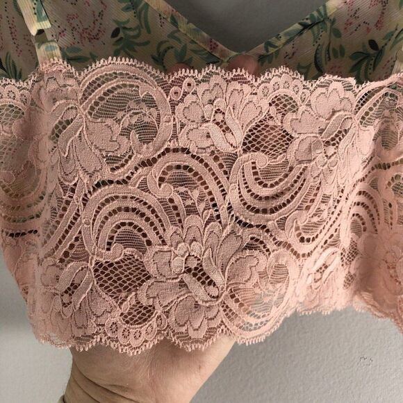 Victoria's Secret Size Small Gold Crown Label Bralette Unlined Floral Pink Lace - Picture 11 of 16